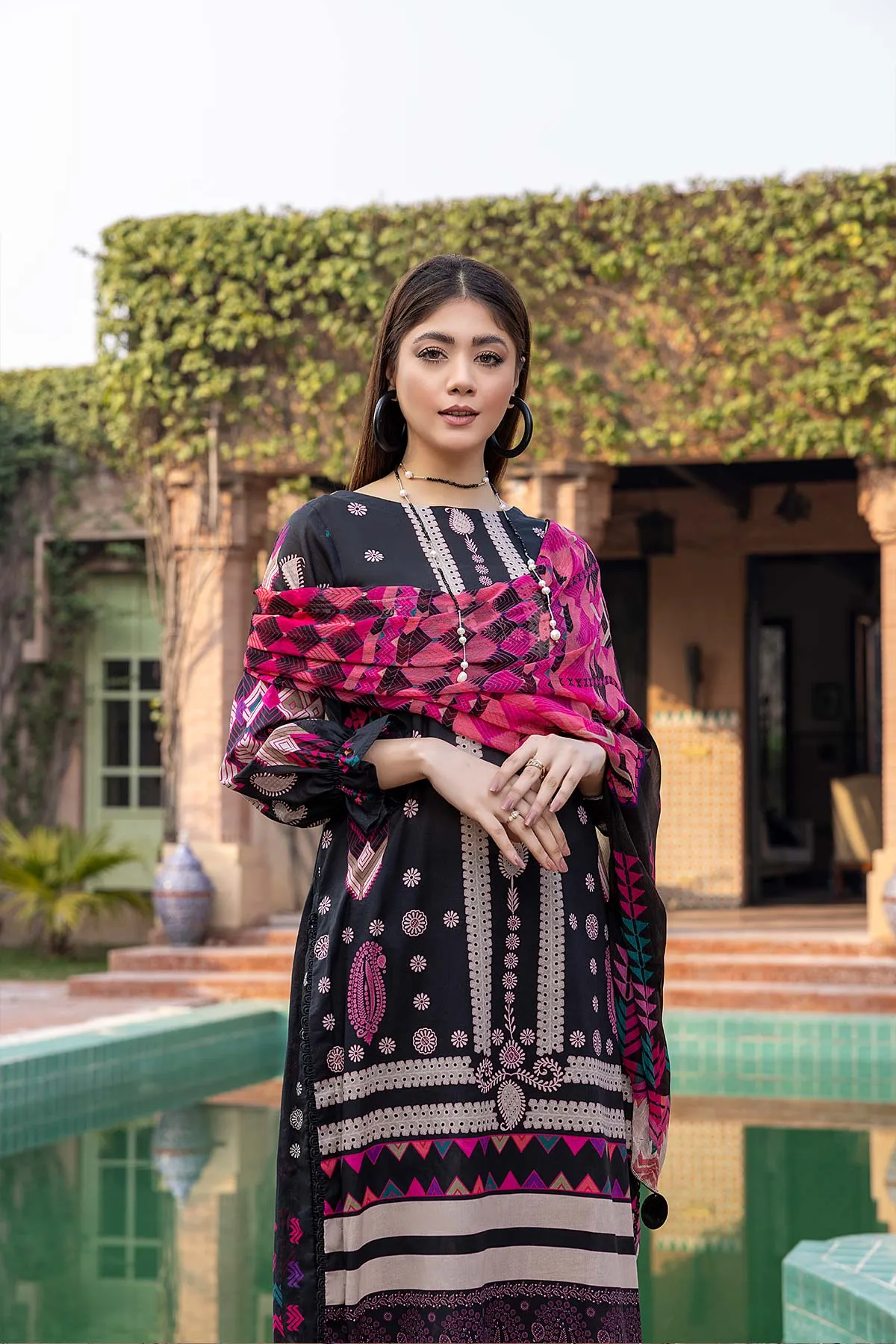 3-Pc Qaus C-Prints Printed Lawn Suit With Chiffon Dupatta QBW22-06-S