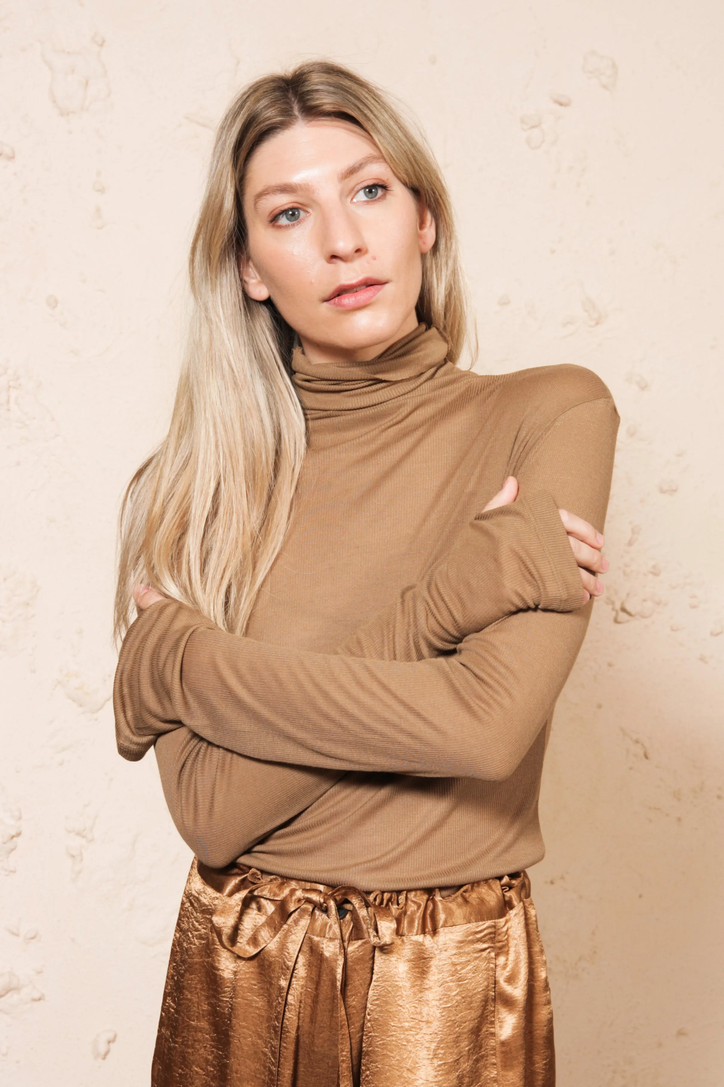 Aura Cuba Turtleneck Top