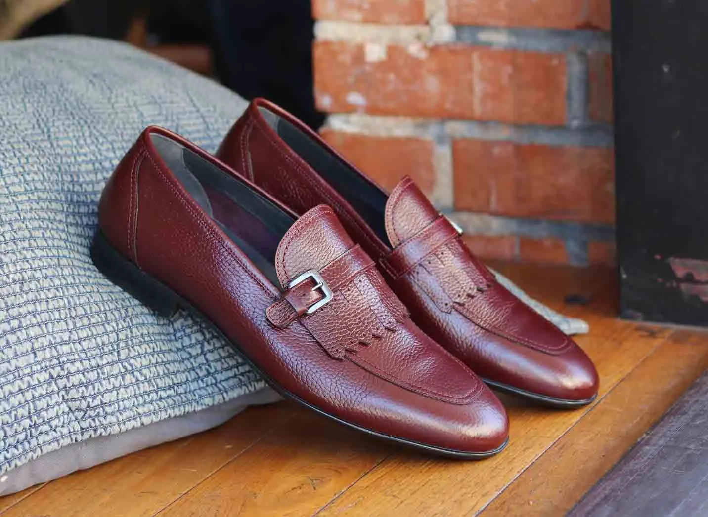 Corrente Deerskin Slip-On Loafer Burgundy