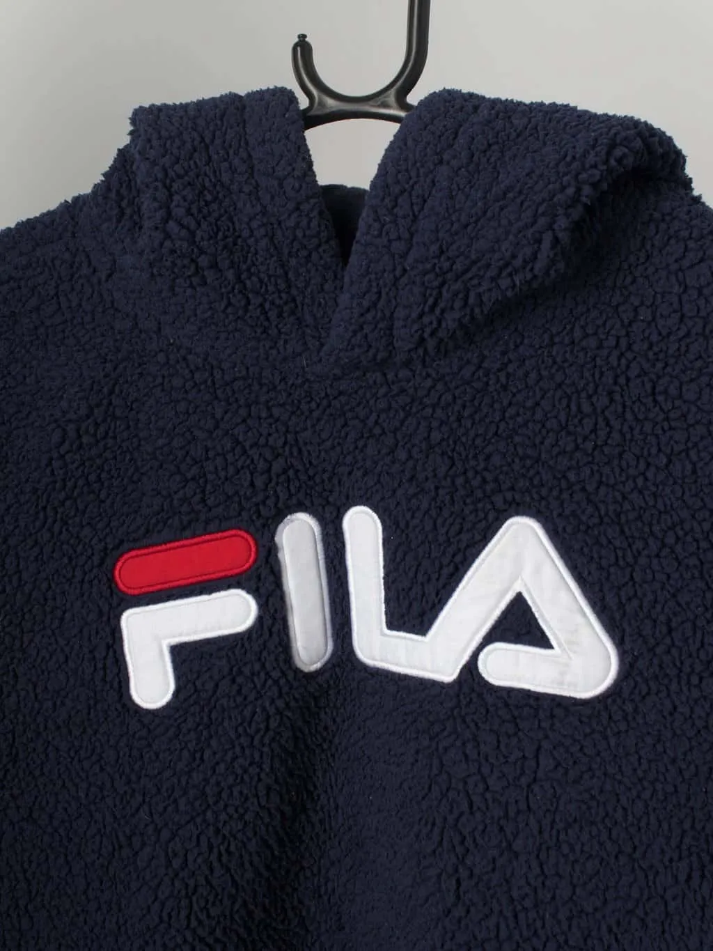 Fila spellout cropped fleece in Navy – Medium