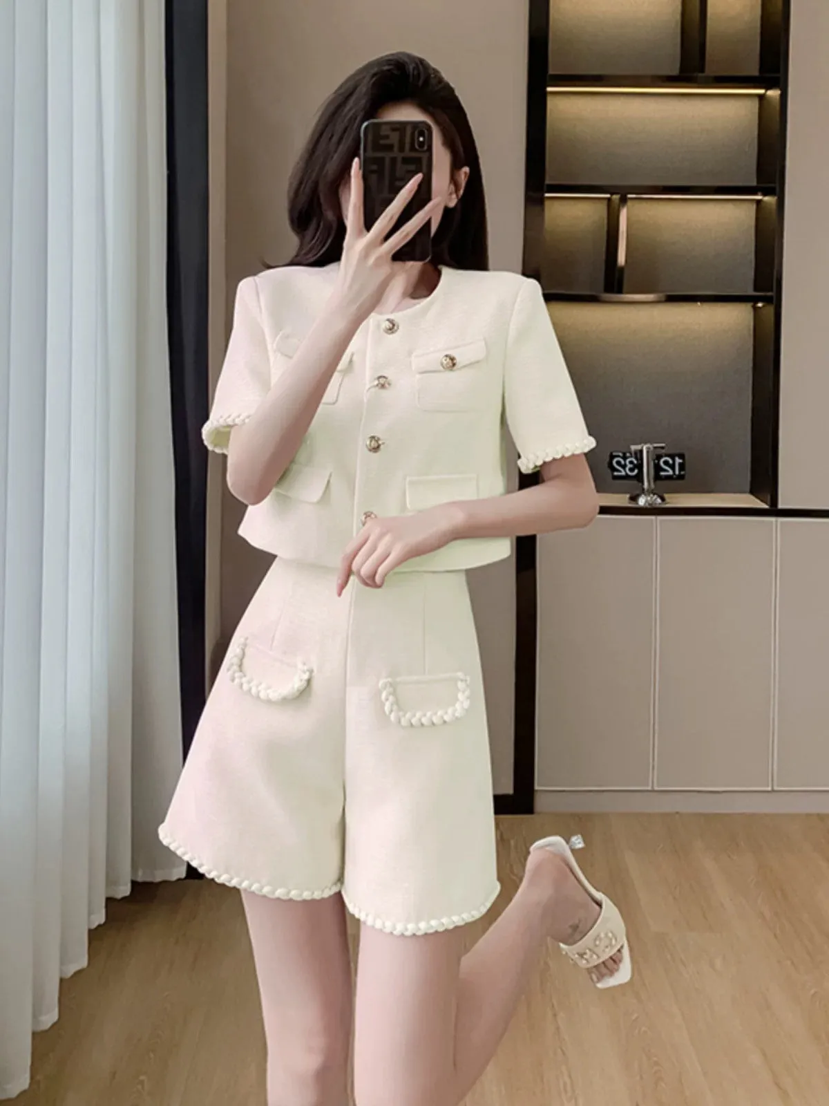 High-end French petite dress white short-sleeved small fragrant style jacket shorts two-piece suit for women 2024 summer wear