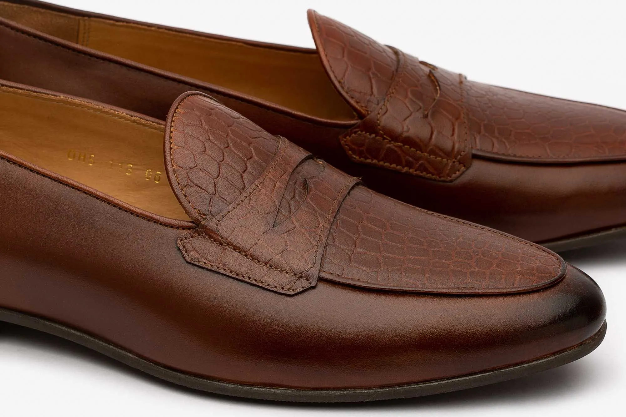 Loafer With Embosed Apron and Saddle -MBR