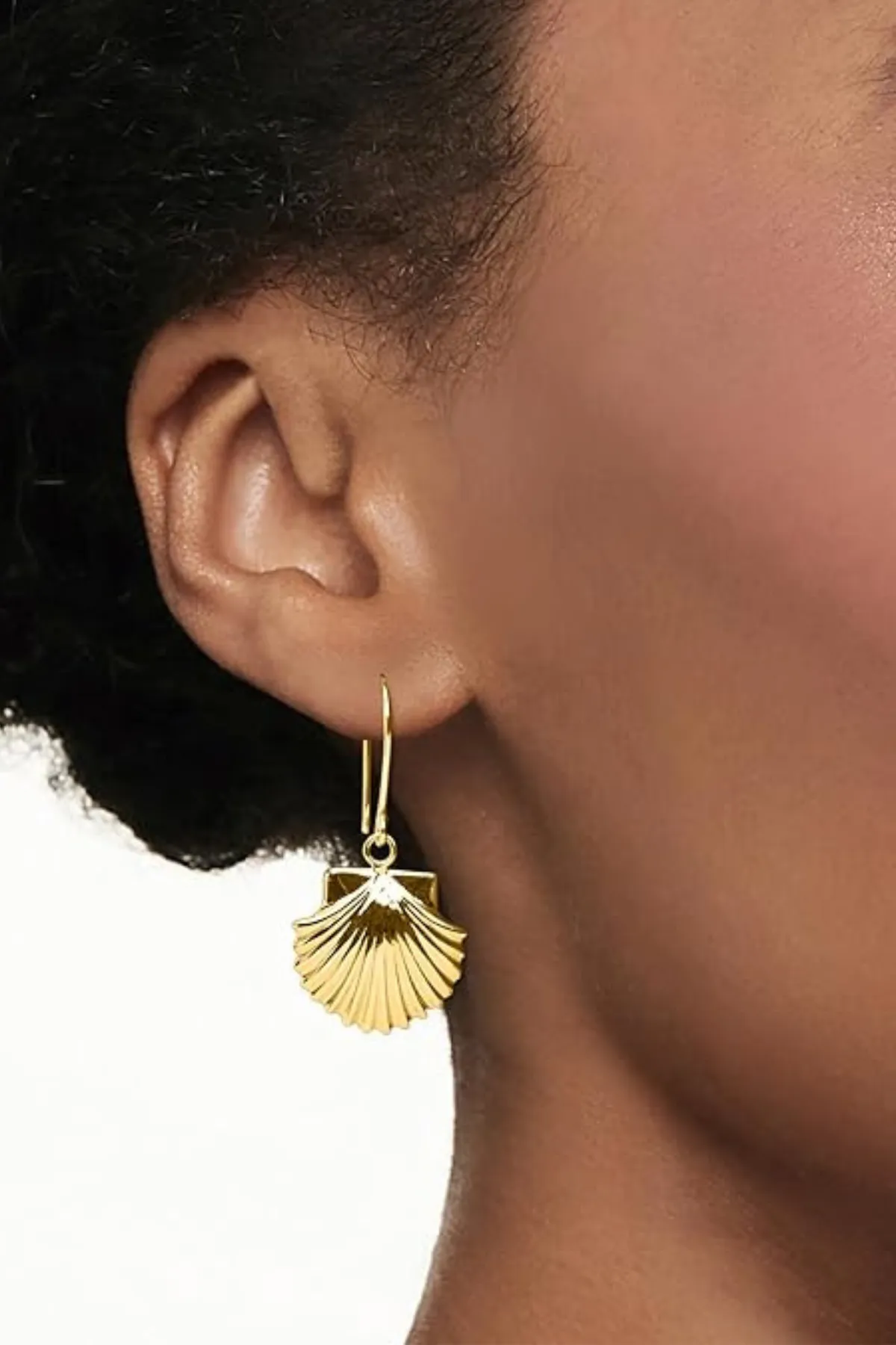 MELANIE 18K GOLD SCALLOP SHELL DROP EARRINGS