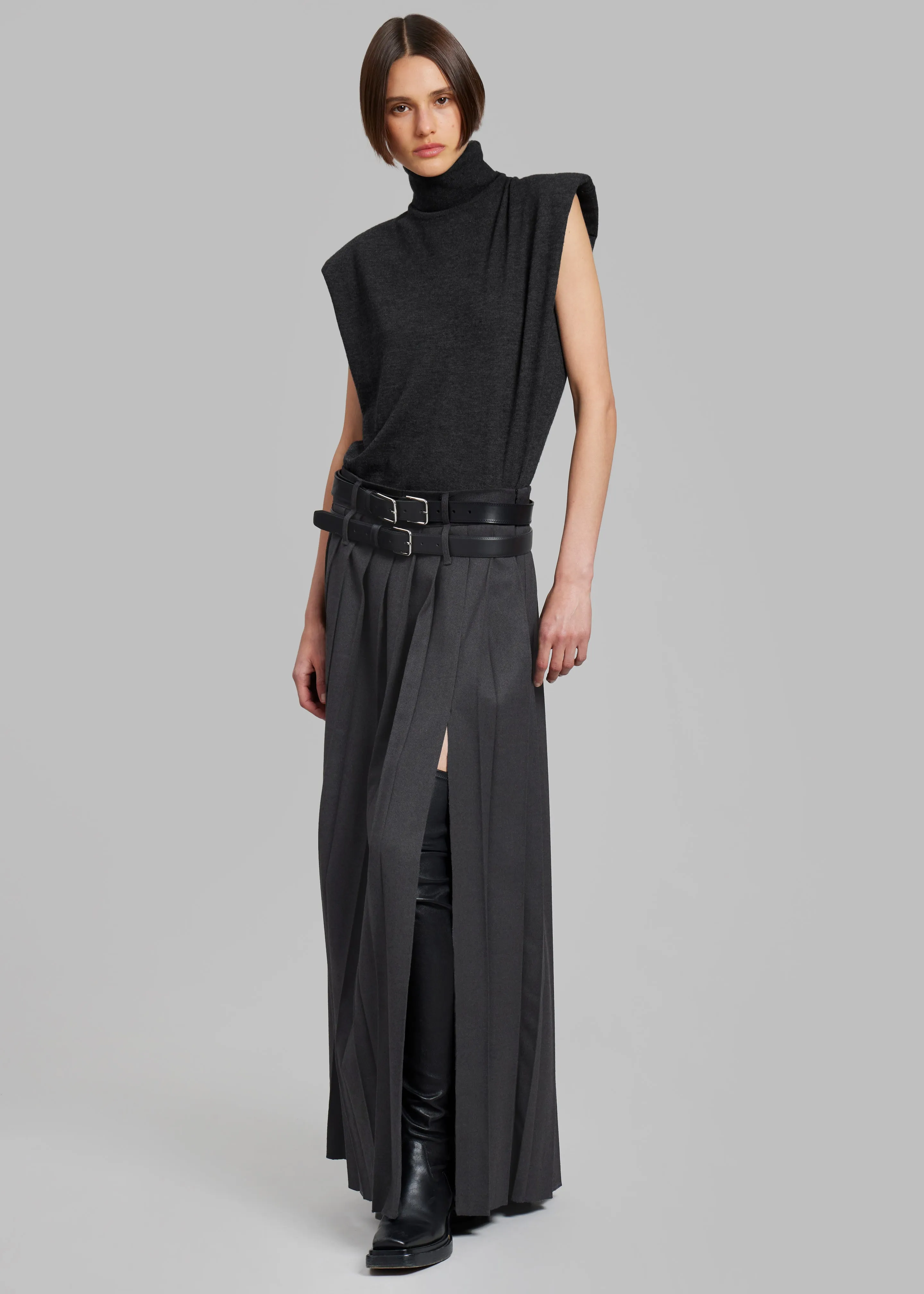 Nadia Thin Padded Sleeveless Turtleneck - Charcoal