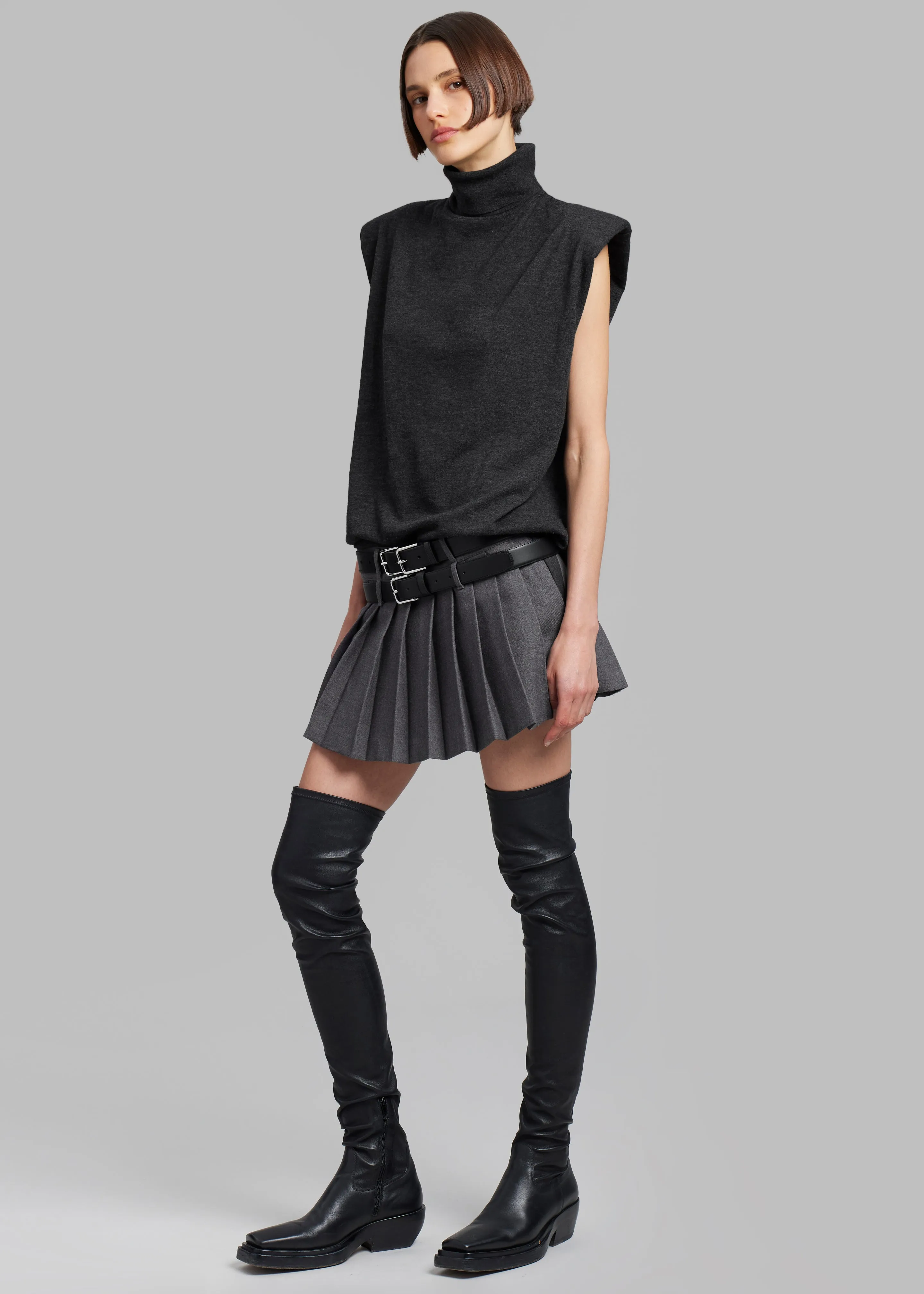 Nadia Thin Padded Sleeveless Turtleneck - Charcoal