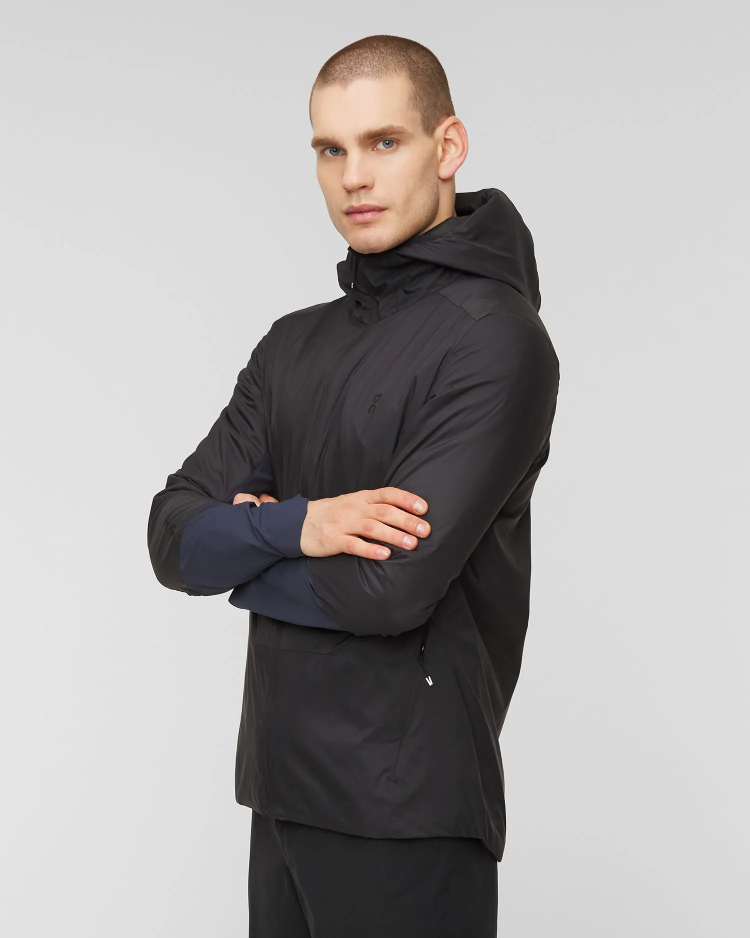 ON RUNNING Insulator men’s jacket 14400325-black-navy