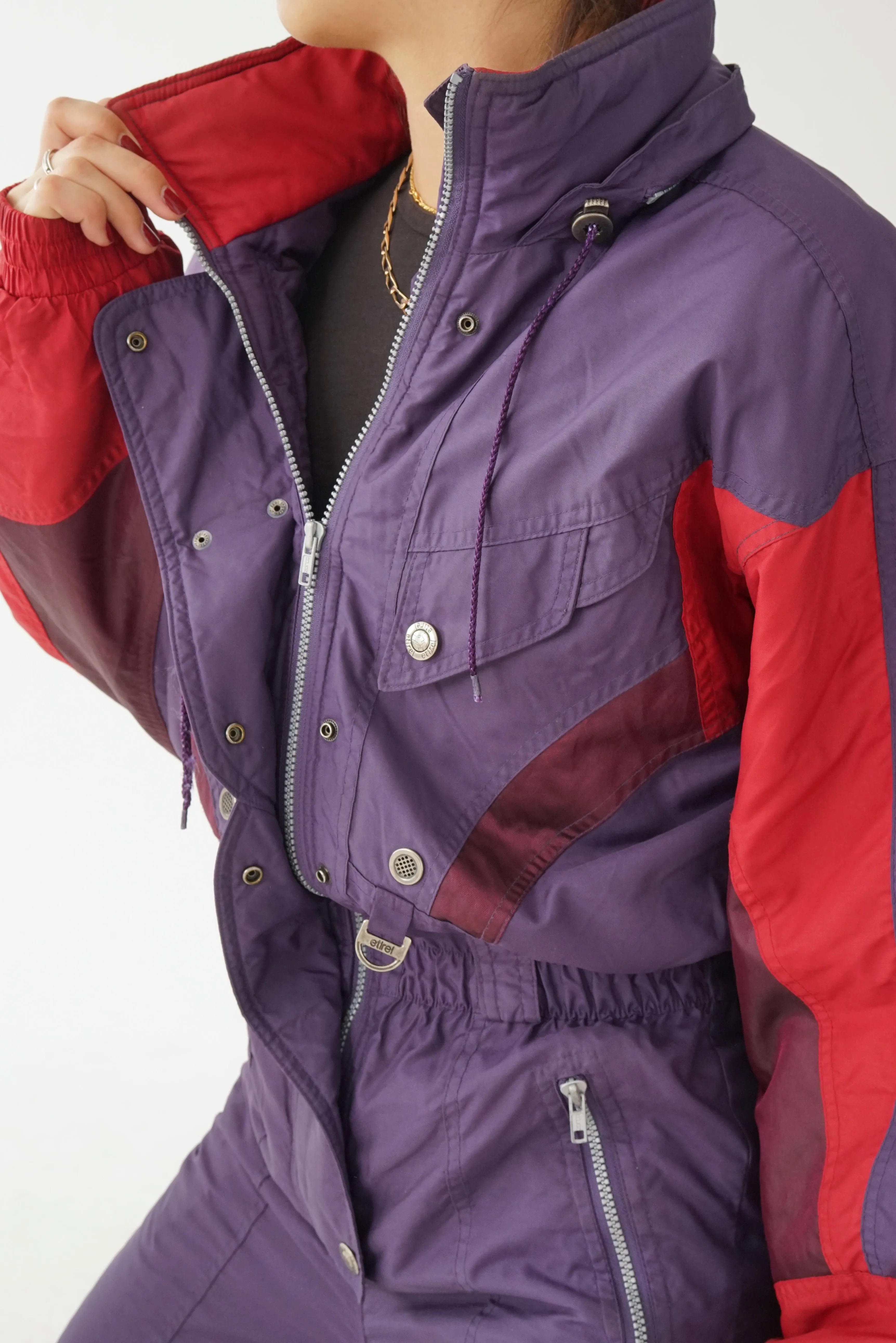 One piece Etirel ski suit, snow suit mauve à accent rouge pour femme taille 10 (S)