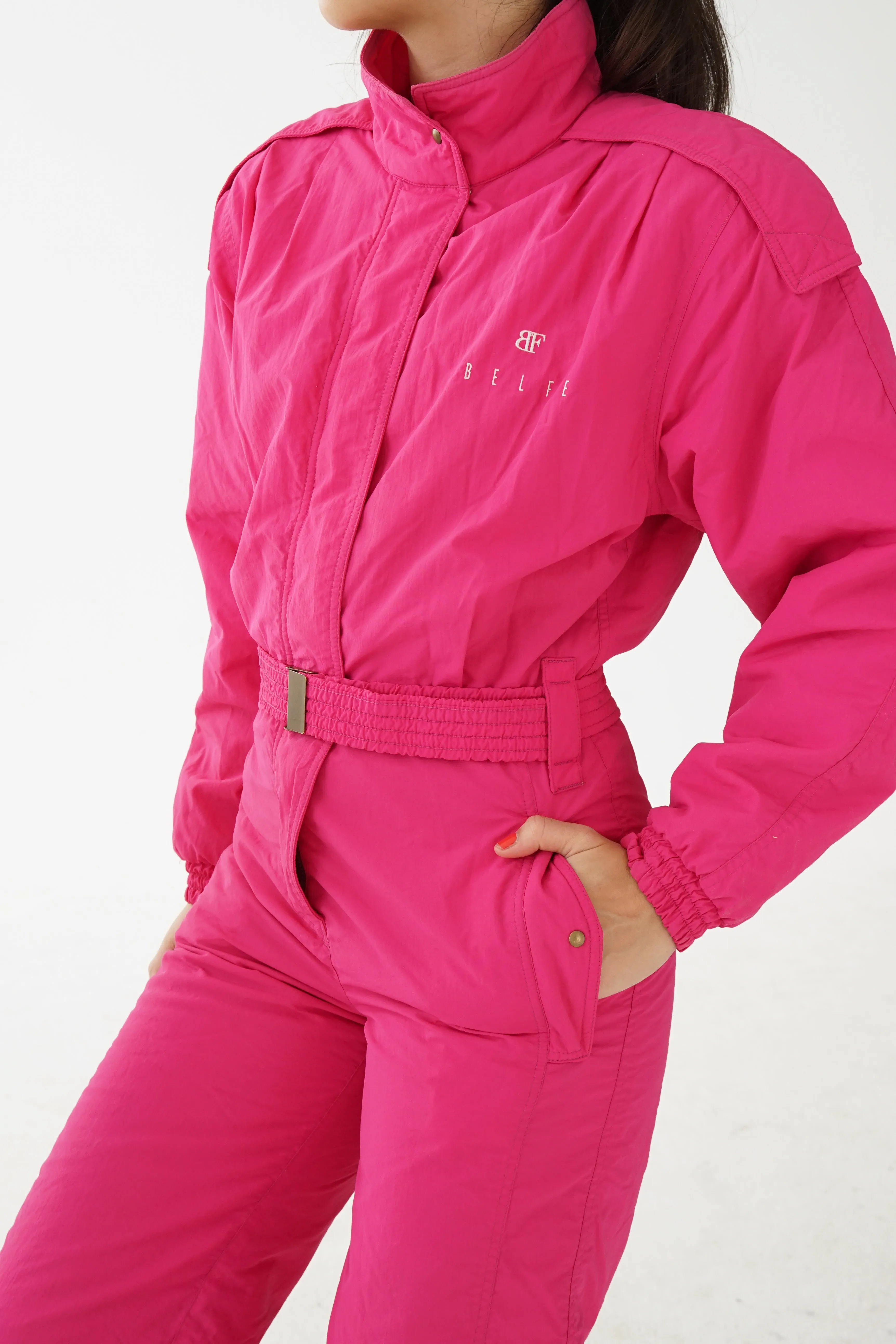 One piece vintage Belfe ski suit, snow suit rose pour femme taille 6 (XS-S)