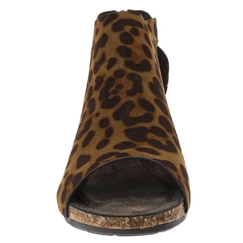 Pierre Dumas Women's Podium-5 Peep Toe Wedge Leopard 22361-452