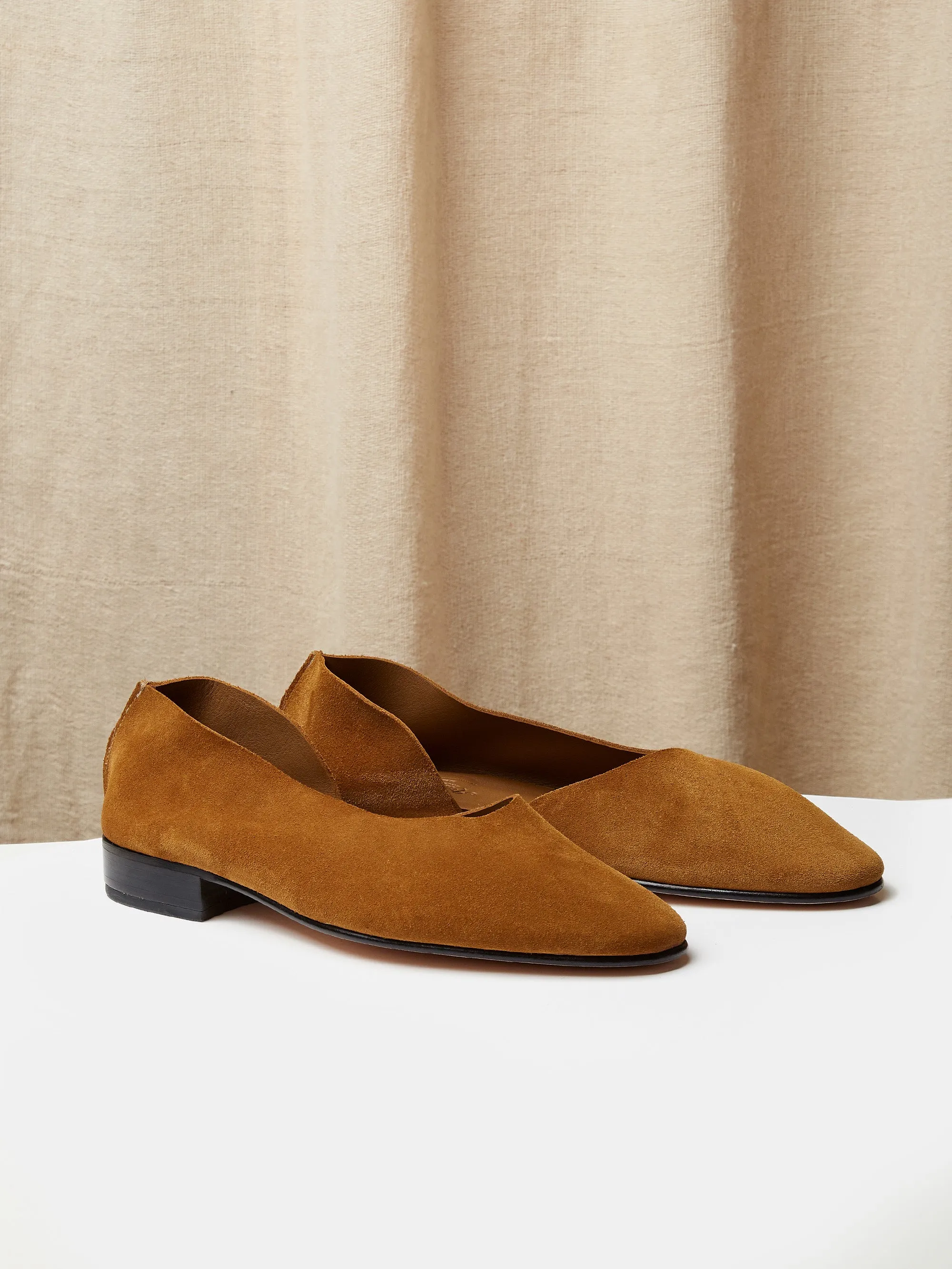 Plain Kanagawa Loafer in Honey Suede