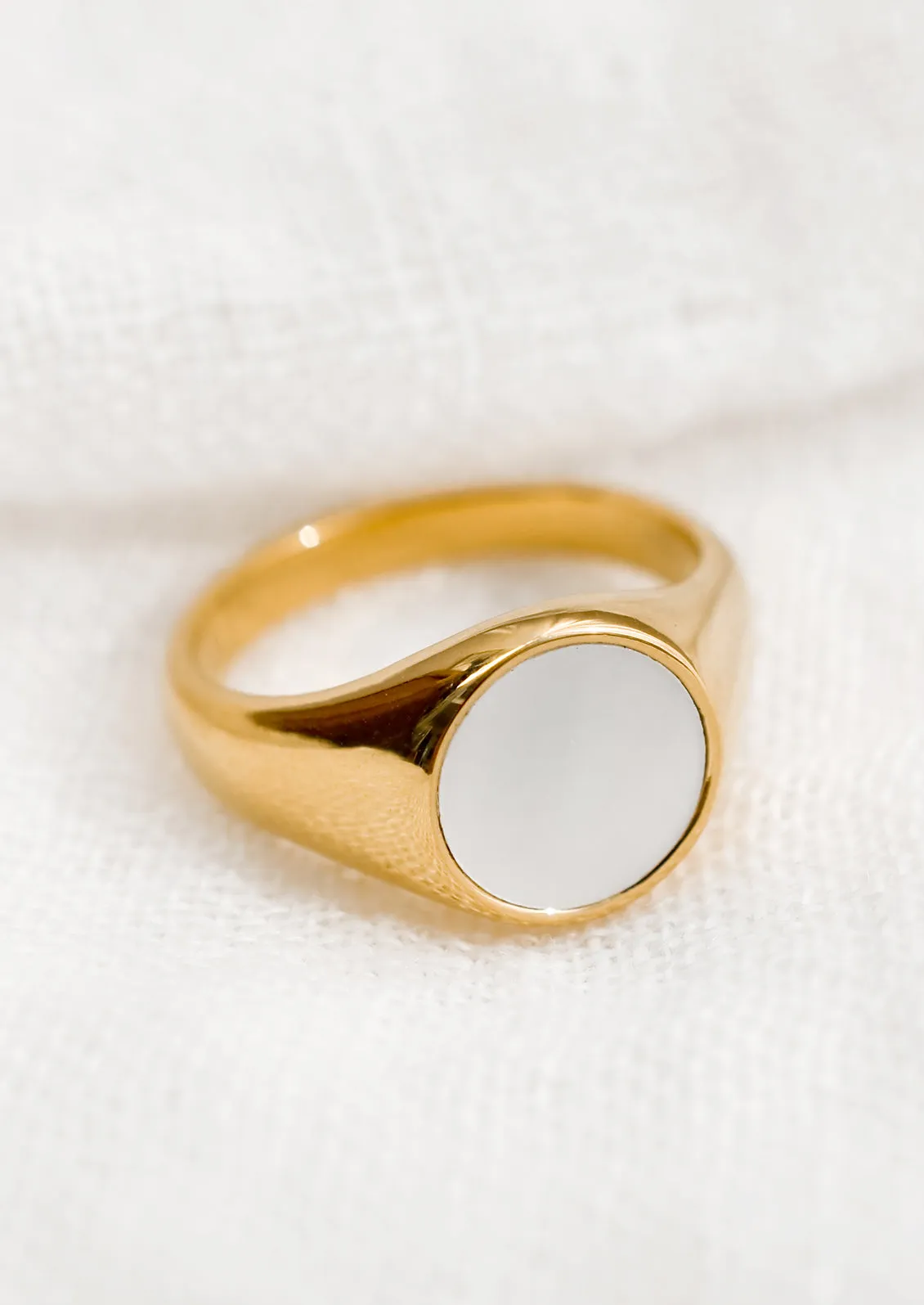 Shell Signet Ring