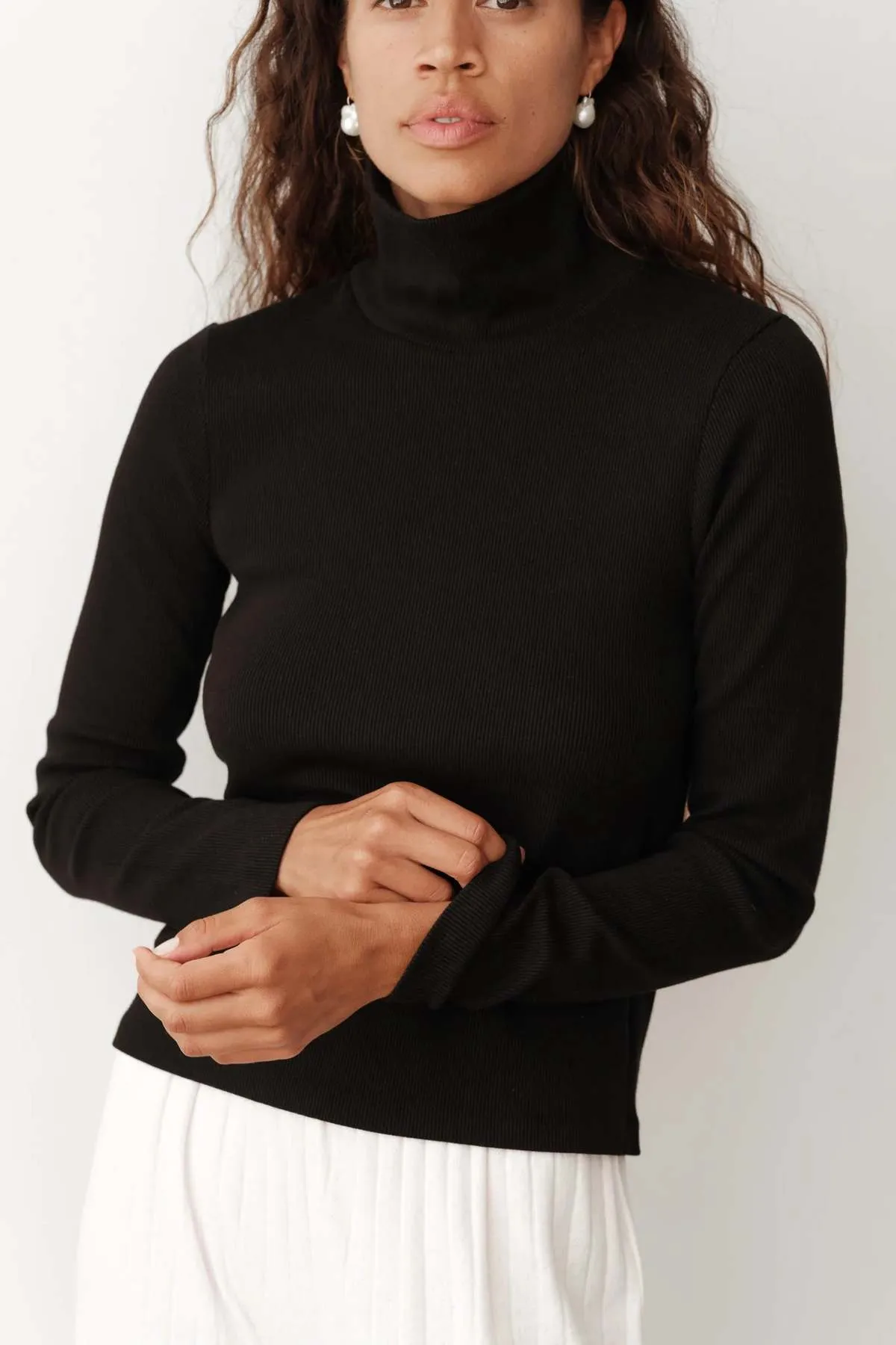 The Rib Turtleneck - Jet