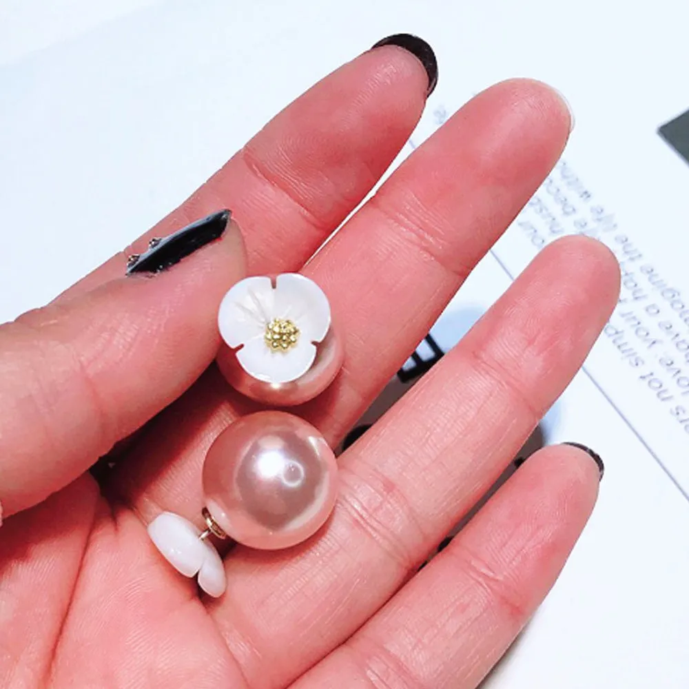 White Mother of Pearl Shell Carved 3D Flowers 10mm Flat Back Center Drilled central hole 1mm diy Shell Jewelry Making 10pcs