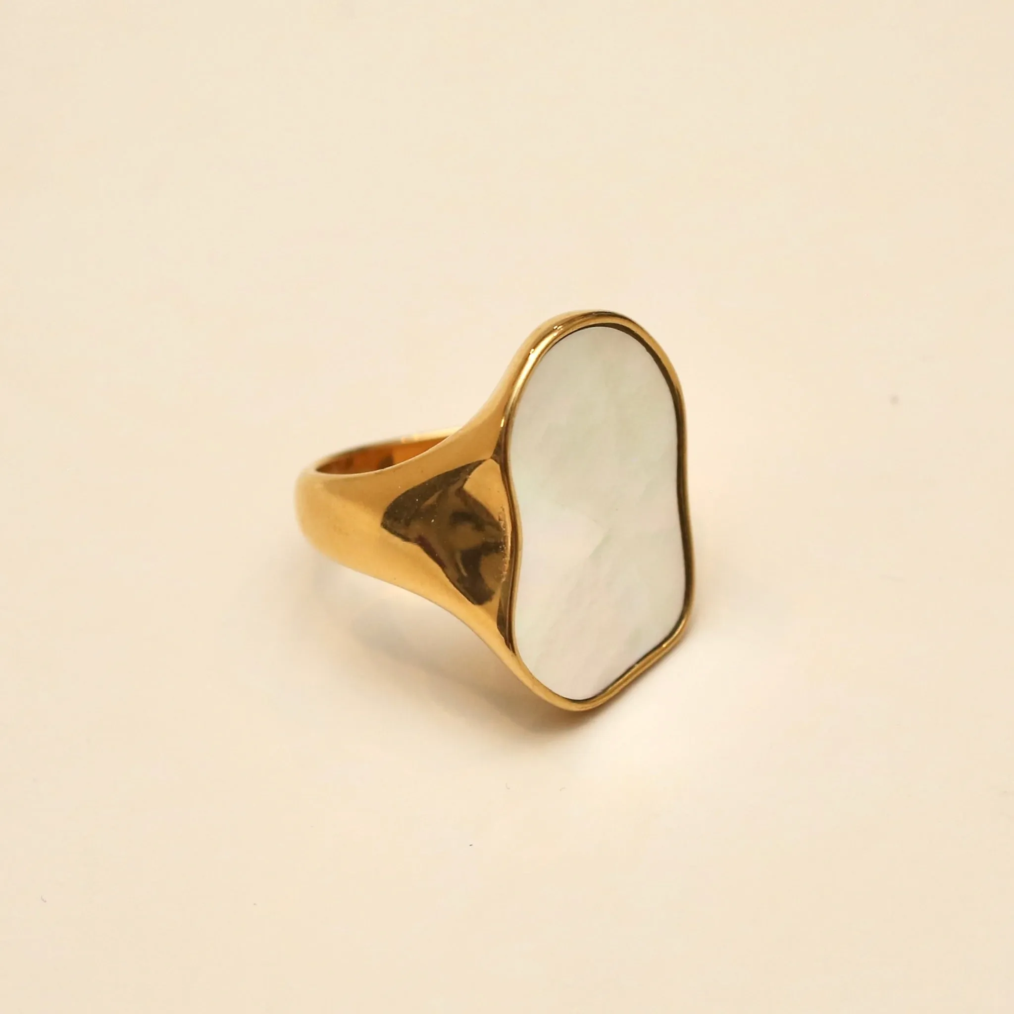 white Shell Ring