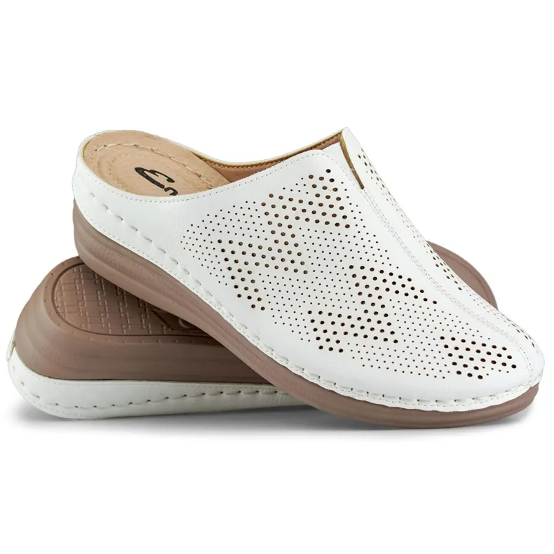 White women's health flip-flops with closed toes